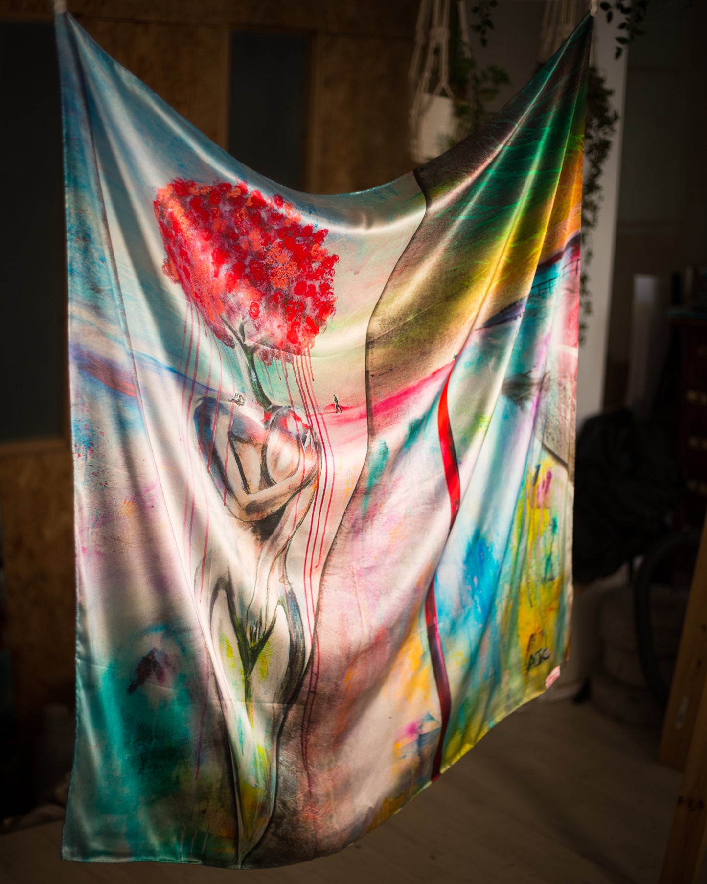 Fembaineann Wearable Fine Art